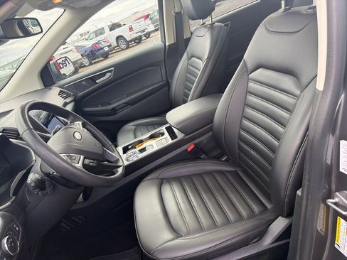 Used 2021 Ford Edge SEL w/ Convenience Package image 10