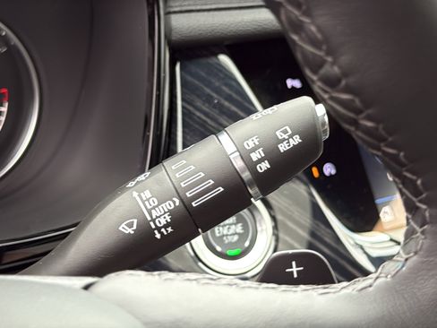 New 2025 Cadillac XT6 Premium Luxury image 18