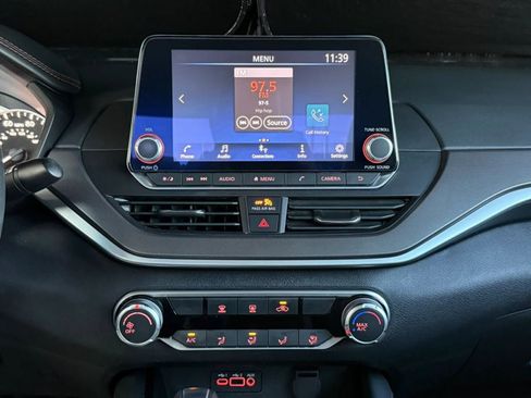 Used 2023 Nissan Altima 2.5 SR image 50