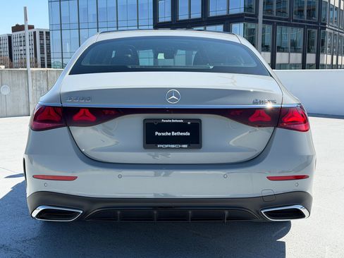Used 2025 Mercedes-Benz E 350 4MATIC Sedan image 6