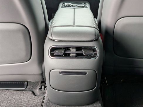 New 2026 Genesis G90 3.5T Prestige image 25