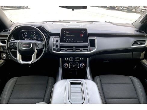 Used 2022 GMC Yukon SLE AWD/4WD image 17