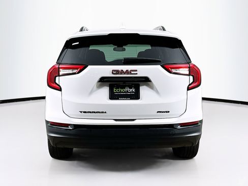 Used 2022 GMC Terrain SLE w/ Driver Convenience Package image 7