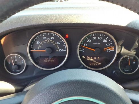 Used 2017 Jeep Wrangler 75th Anniversary image 30