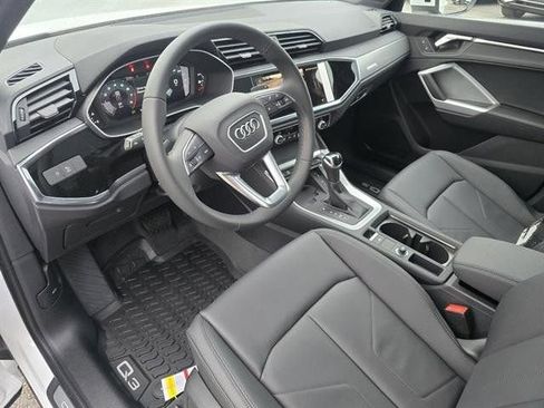 New 2025 Audi Q3 2.0T Premium image 10