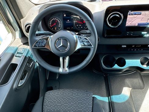 New 2025 Mercedes-Benz Sprinter 2500 image 19