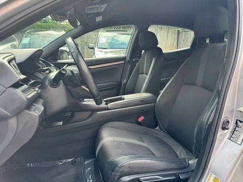 Used 2020 Honda Civic Sport image 13