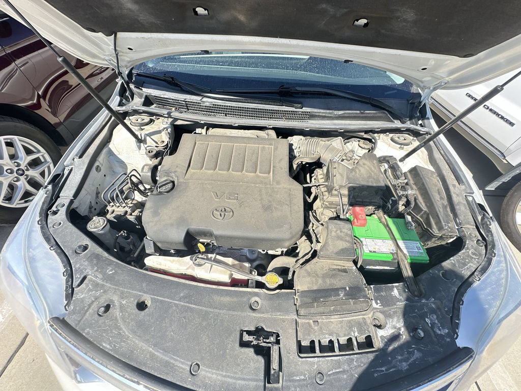 Used 2014 Toyota Avalon XLE FWD image 31