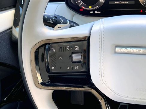 Used 2024 Land Rover Range Rover Sport Dynamic SE image 22