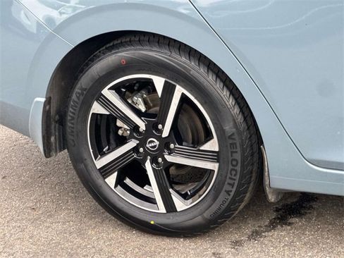 Certified 2024 Nissan Sentra SV image 29