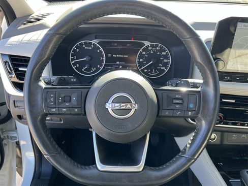 Certified 2023 Nissan Rogue SL w/ SL Premium Package image 8