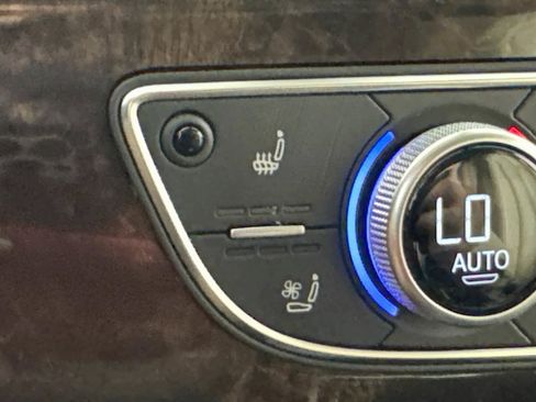 Used 2019 Audi Q7 3.0T Premium Plus AWD/4WD image 5