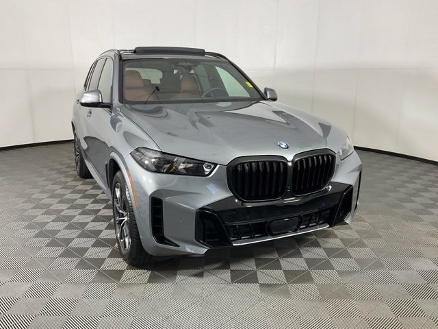 Certified 2026 BMW X5 xDrive40i w/ M Sport Package AWD/4WD image 3