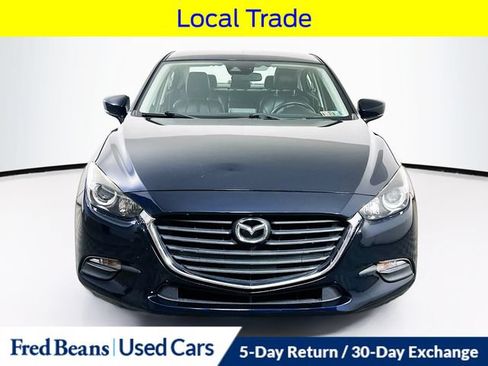 Used 2018 MAZDA MAZDA3 Touring FWD image 2