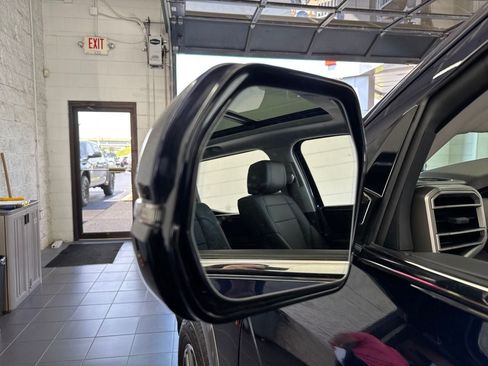 Used 2024 Toyota Tundra Limited AWD/4WD image 13