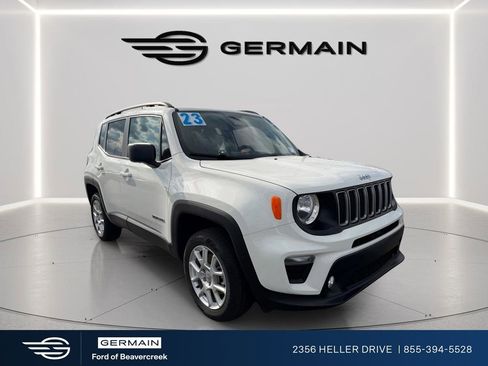 Used 2023 Jeep Renegade Latitude w/ Premium Group image 1