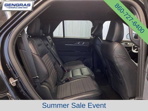 Used 2025 Ford Explorer ST-Line w/ ST-Line Street Pack AWD/4WD image 40
