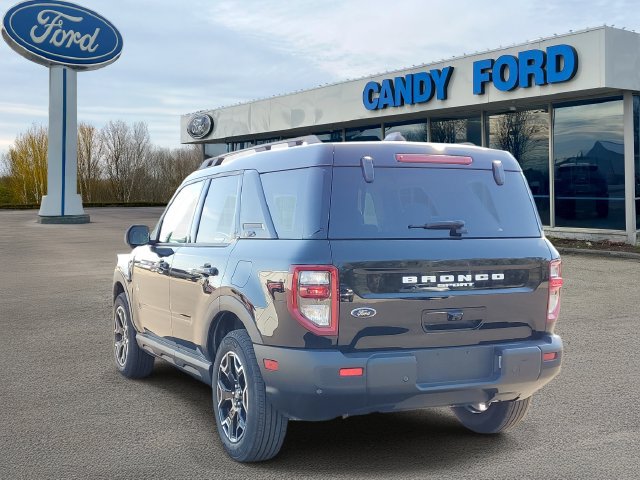Certified 2025 Ford Bronco Sport Outer Banks w/ Outer Banks Tech Package+ AWD/4WD image 3