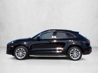 Certified 2024 Porsche Macan video 2
