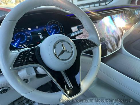 Used 2023 Mercedes-Benz EQS 580 4MATIC SUV image 9