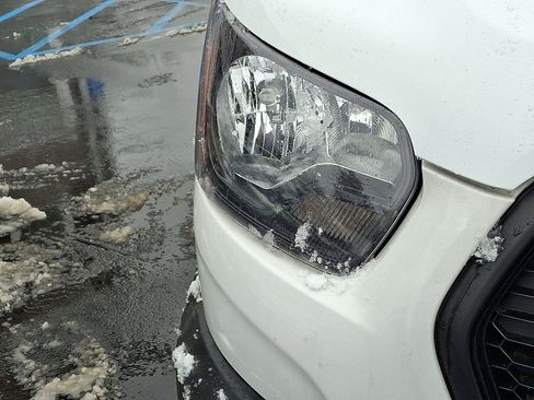 Used 2023 Ford Transit 350 DRW image 10