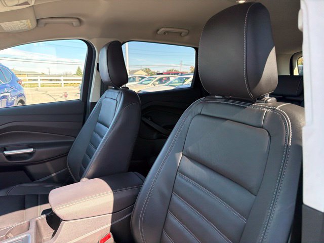 Used 2019 Ford Escape Titanium AWD/4WD image 9