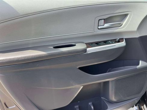Certified 2022 Toyota Sienna XLE FWD image 21