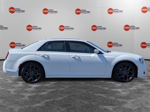 Certified 2023 Chrysler 300 Touring L w/ Popular Equipment Group image 4