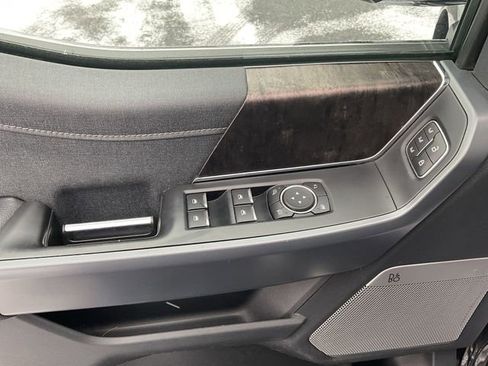 Used 2021 Ford F150 Lariat w/ Equipment Group 502A High image 13