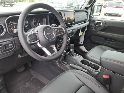 New 2025 Jeep Wrangler Unlimited Sahara image 15