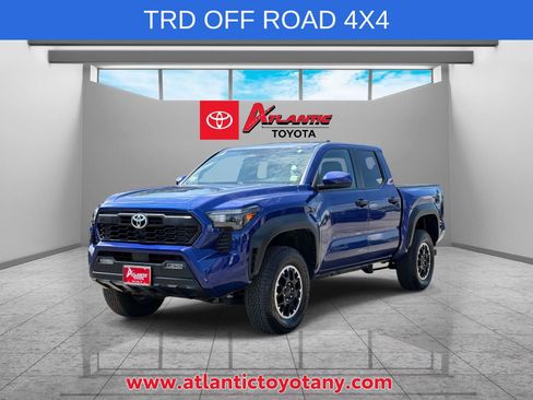 Used 2024 Toyota Tacoma TRD Off-Road AWD/4WD image 4