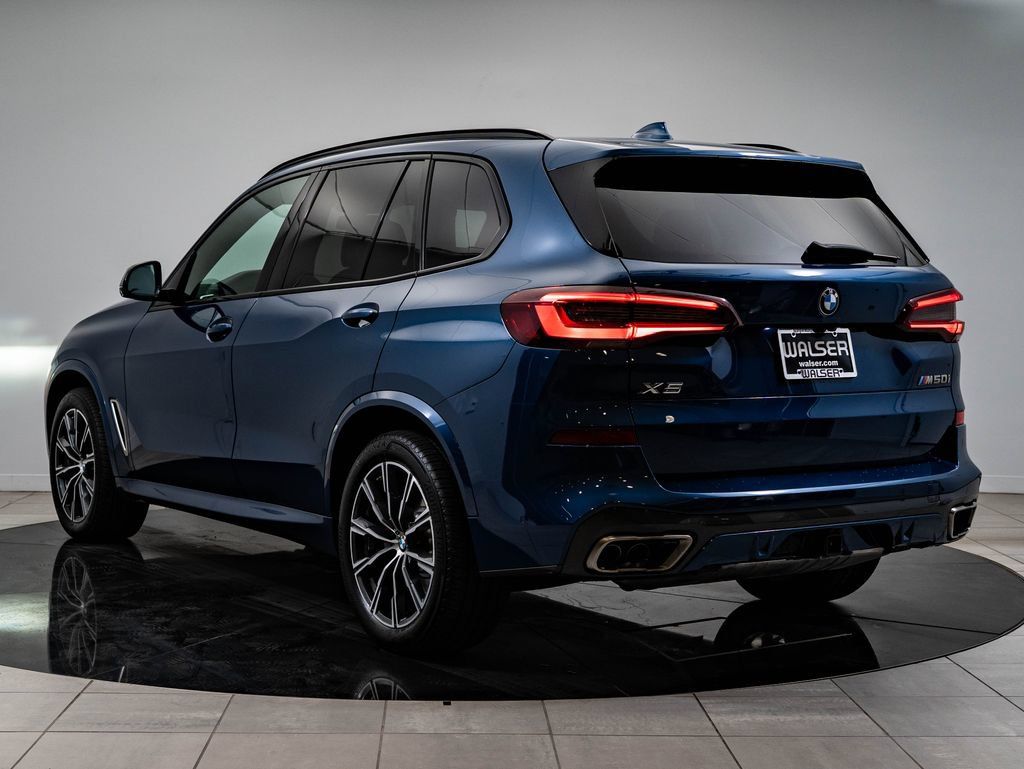 Used 2022 BMW X5 M50i AWD/4WD image 11
