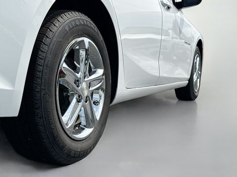 Used 2020 Chevrolet Malibu LS w/ Driver Confidence Package II FWD image 9