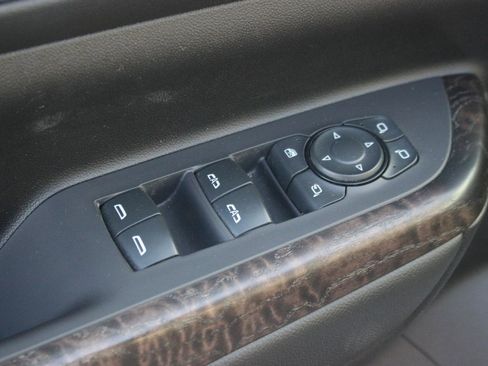 Used 2022 GMC Acadia Denali w/ Denali Ultimate Package image 15