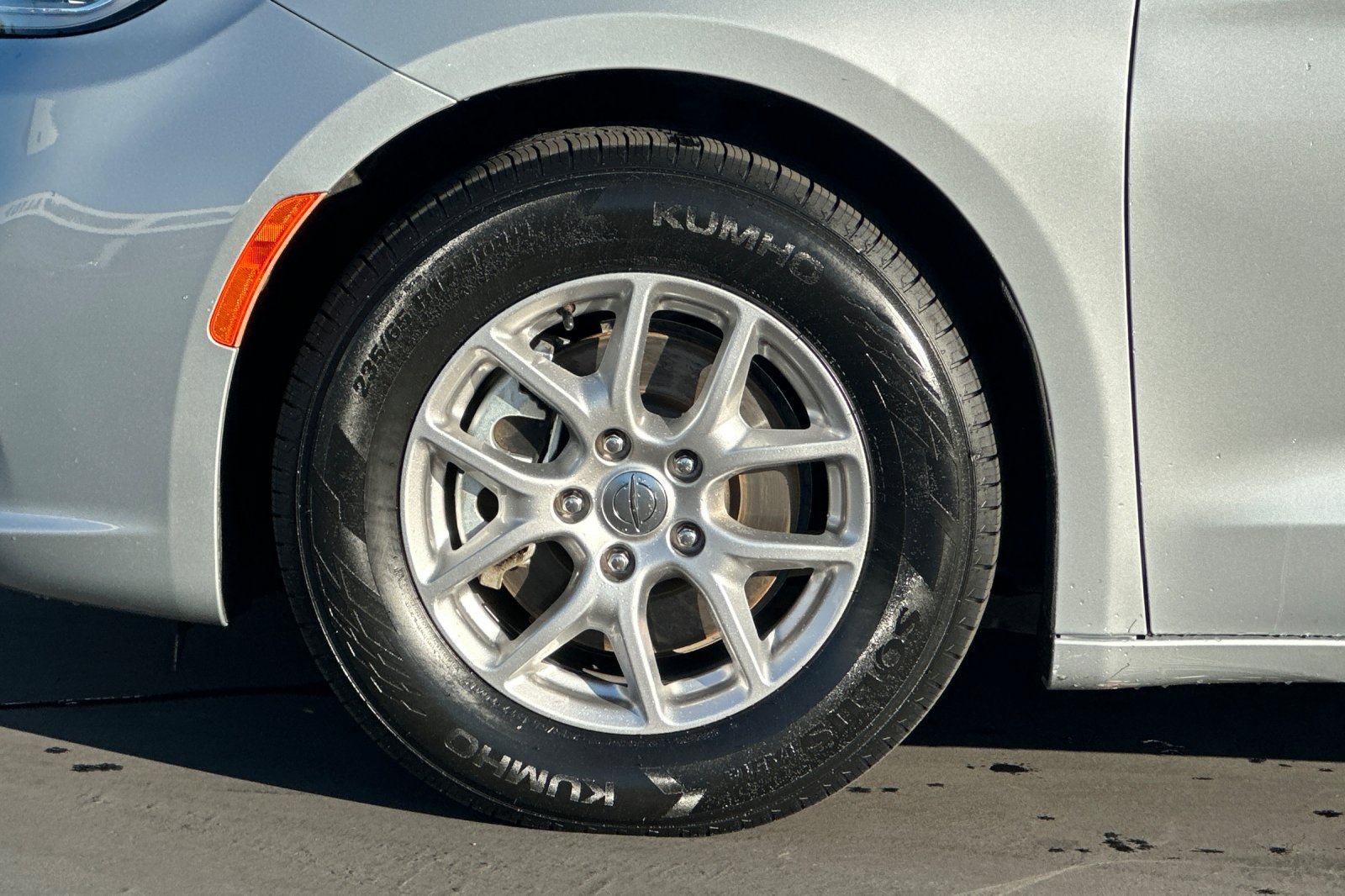 Certified 2023 Chrysler Pacifica Touring-L FWD image 26