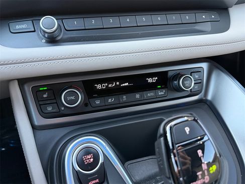 Used 2015 BMW i8 image 26