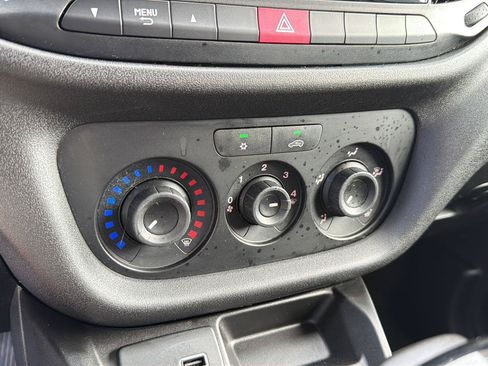 Used 2022 RAM ProMaster City Tradesman FWD image 26