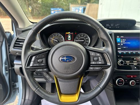 Used 2022 Subaru Crosstrek 2.5i Sport w/ Moonroof Package image 22