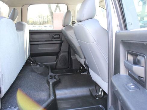 Used 2018 RAM 2500 Tradesman w/ Chrome Appearance Group AWD/4WD image 40