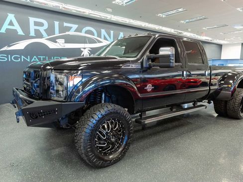 Used 2015 Ford F350 Platinum image 1