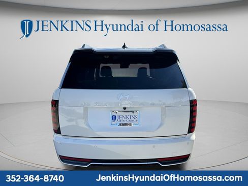 New 2026 Hyundai Palisade Calligraphy FWD image 3