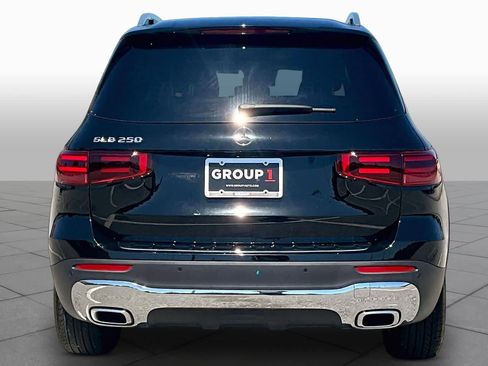 Certified 2024 Mercedes-Benz GLB 250 image 5