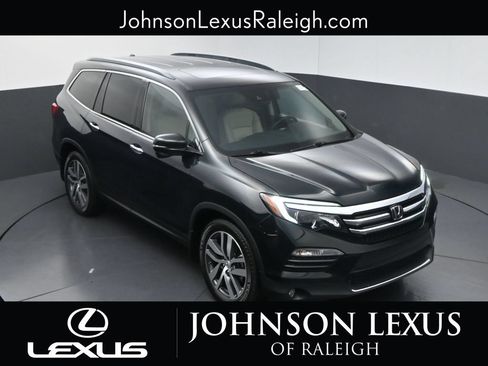 Used 2016 Honda Pilot Touring image 24