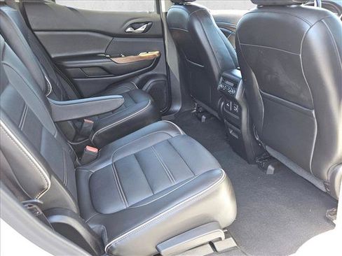 Used 2019 GMC Acadia Denali w/ Technology Package FWD image 27