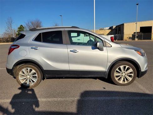 Used 2017 Buick Encore Preferred image 2