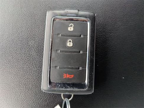 Used 2023 Jeep Grand Cherokee L Laredo image 34