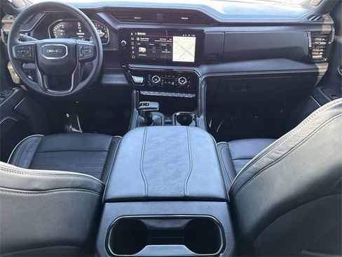 Used 2024 GMC Sierra 1500 AT4X image 16