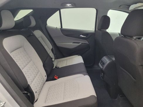 Used 2022 Chevrolet Equinox LS w/ LS Convenience Package FWD image 19