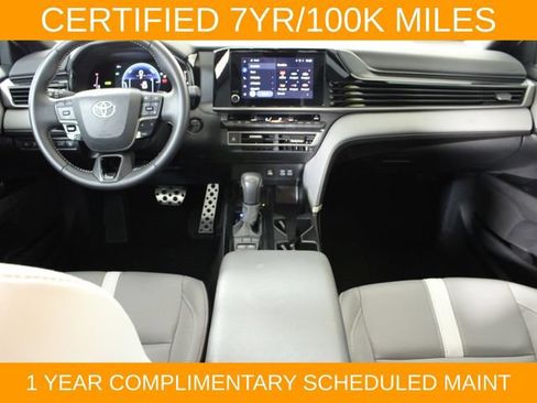 Used 2025 Toyota Camry SE w/ Convenience Package FWD image 14