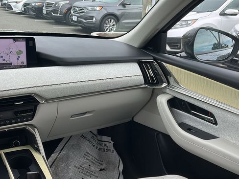 Certified 2024 MAZDA CX-90 3.3 Turbo S w/ Premium Plus AWD/4WD image 19